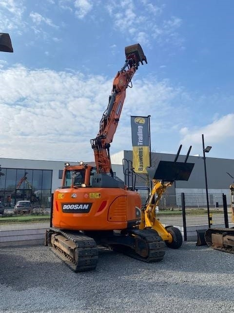 Doosan DX140LCR-5 - 크롤러 굴삭기 : 사진 2 Doosan DX140LCR-5 - 크롤러 굴삭기 : 사진 2