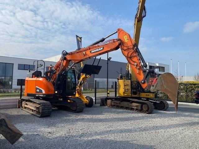 Doosan DX140LCR-5 - 크롤러 굴삭기 : 사진 5 Doosan DX140LCR-5 - 크롤러 굴삭기 : 사진 5