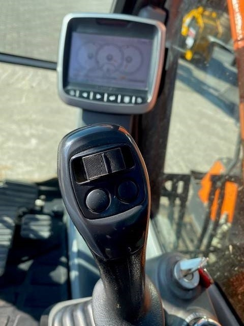크롤러 굴삭기 Doosan DX140LCR-5 : 사진 23