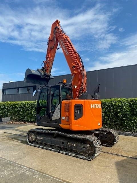 Hitachi ZX 135 US-6 - 크롤러 굴삭기 : 사진 1 Hitachi ZX 135 US-6 - 크롤러 굴삭기 : 사진 1