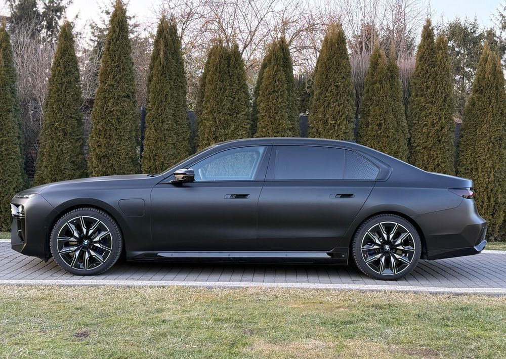 BMW Seria 7 M760e PHEV xDrive sport - 세단 : 사진 5 BMW Seria 7 M760e PHEV xDrive sport - 세단 : 사진 5