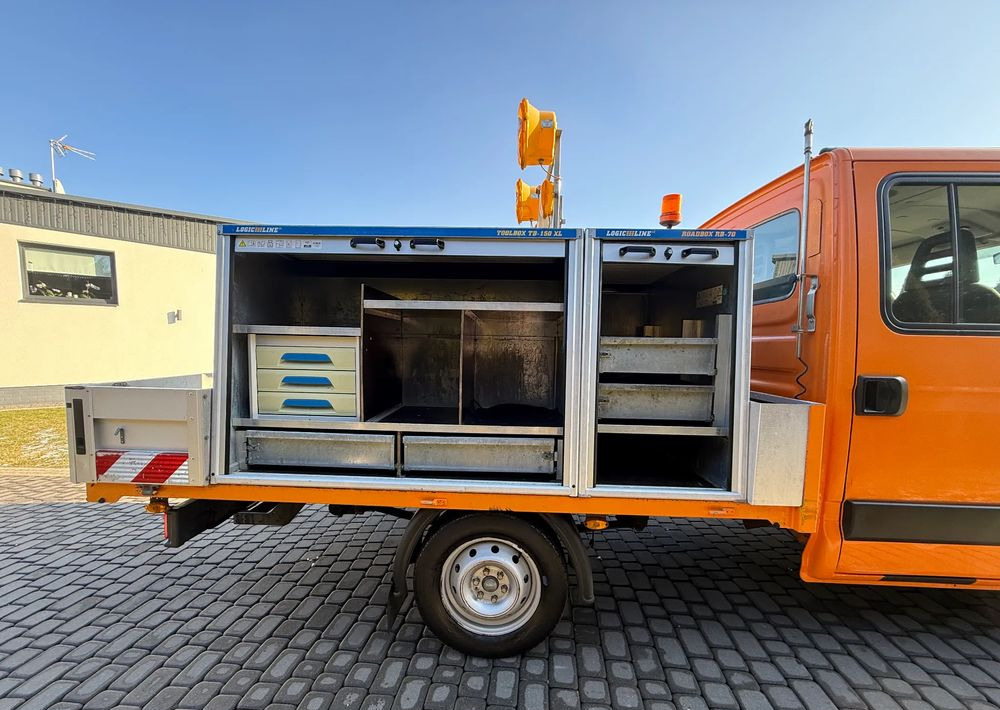 Iveco DAILY 35S13 - 커튼 사이드 밴 : 사진 5 Iveco DAILY 35S13 - 커튼 사이드 밴 : 사진 5