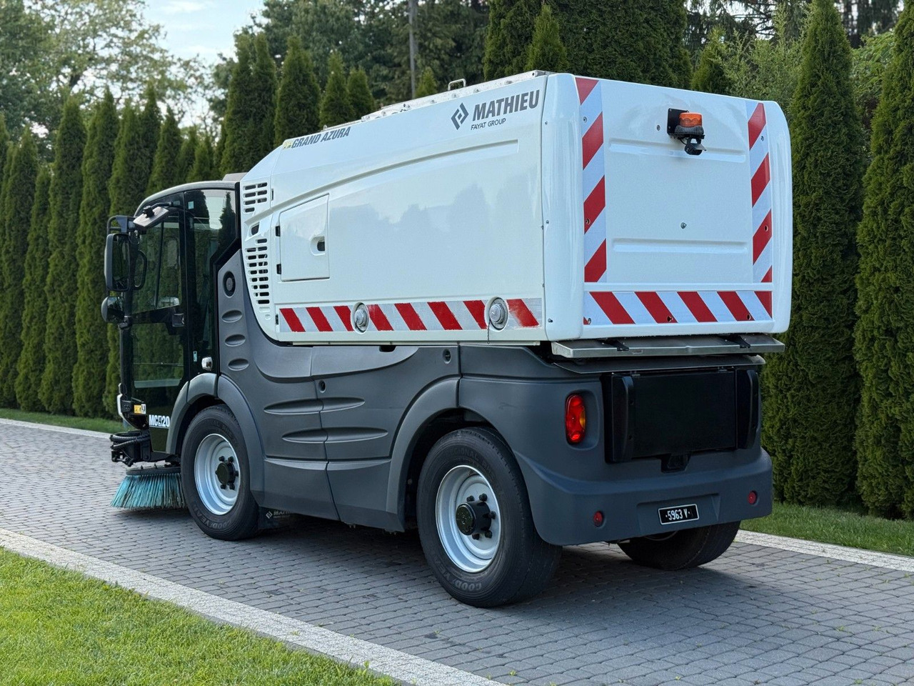 MATHIEU GRAND AZURA MC420 SWEEPER - 거리 청소 차량 : 사진 4 MATHIEU GRAND AZURA MC420 SWEEPER - 거리 청소 차량 : 사진 4
