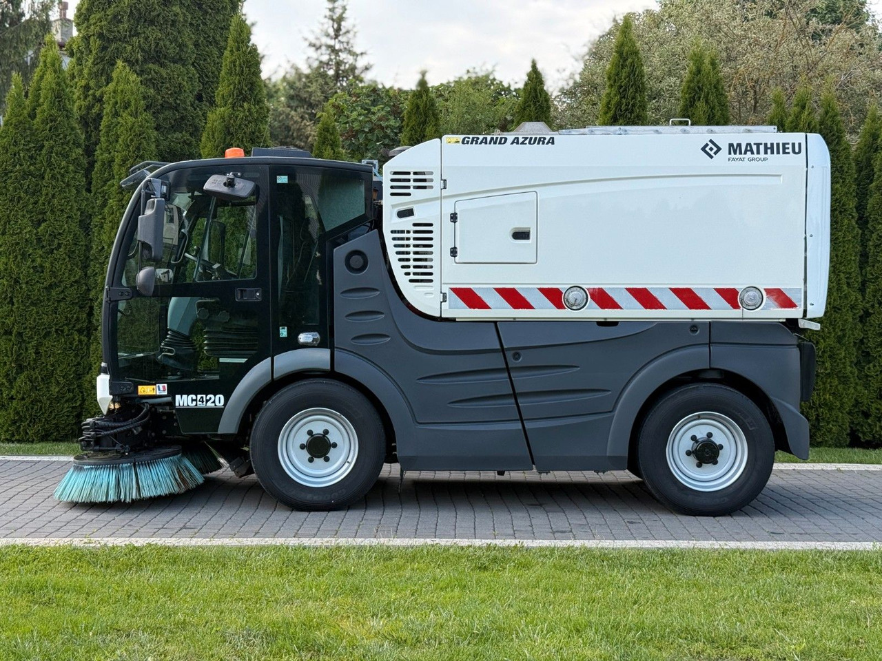 MATHIEU GRAND AZURA MC420 SWEEPER - 거리 청소 차량 : 사진 3 MATHIEU GRAND AZURA MC420 SWEEPER - 거리 청소 차량 : 사진 3
