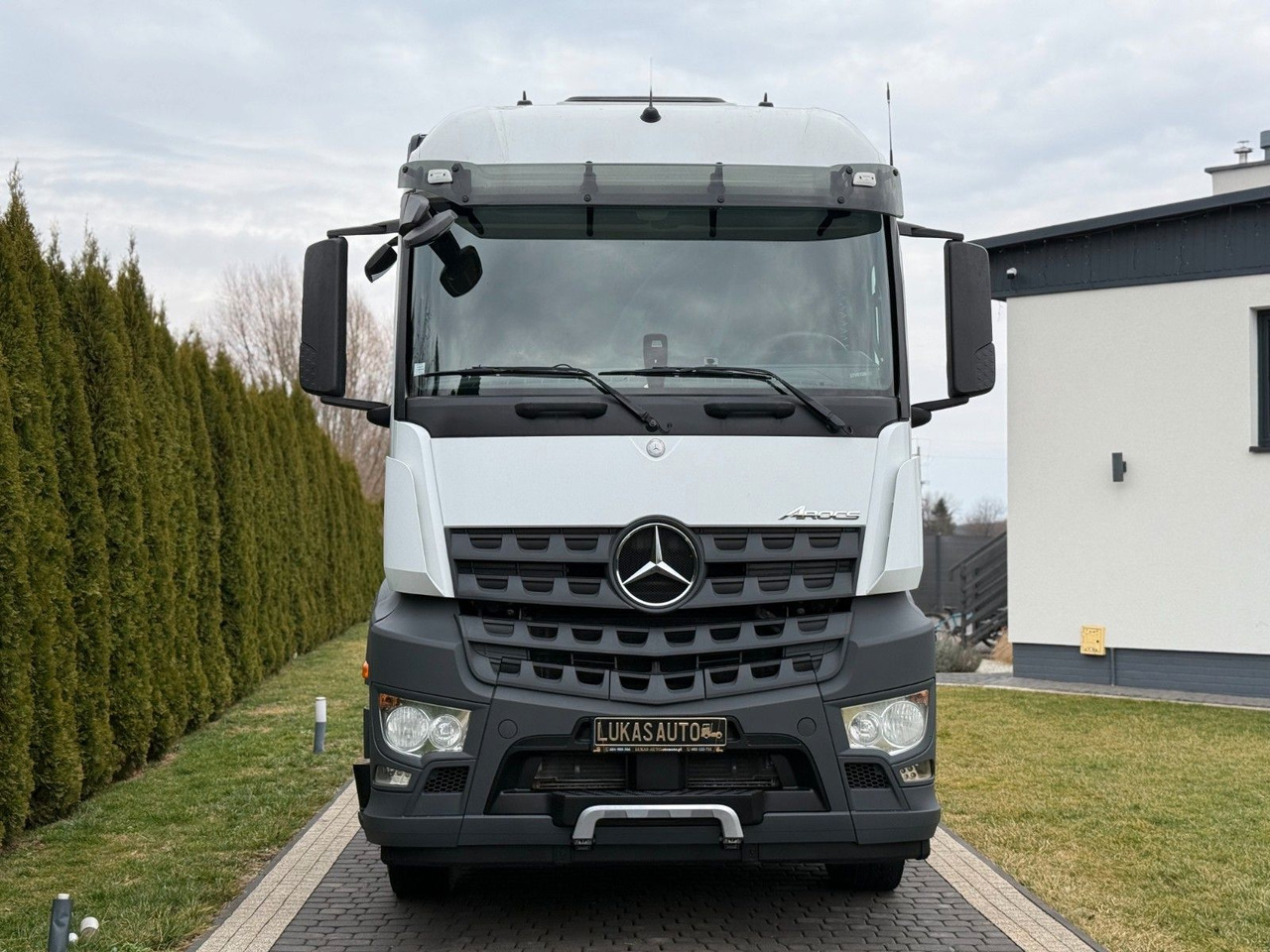 Mercedes-Benz AROCS 1843 HYDRAULIC - 트랙터 유닛 : 사진 2 Mercedes-Benz AROCS 1843 HYDRAULIC - 트랙터 유닛 : 사진 2