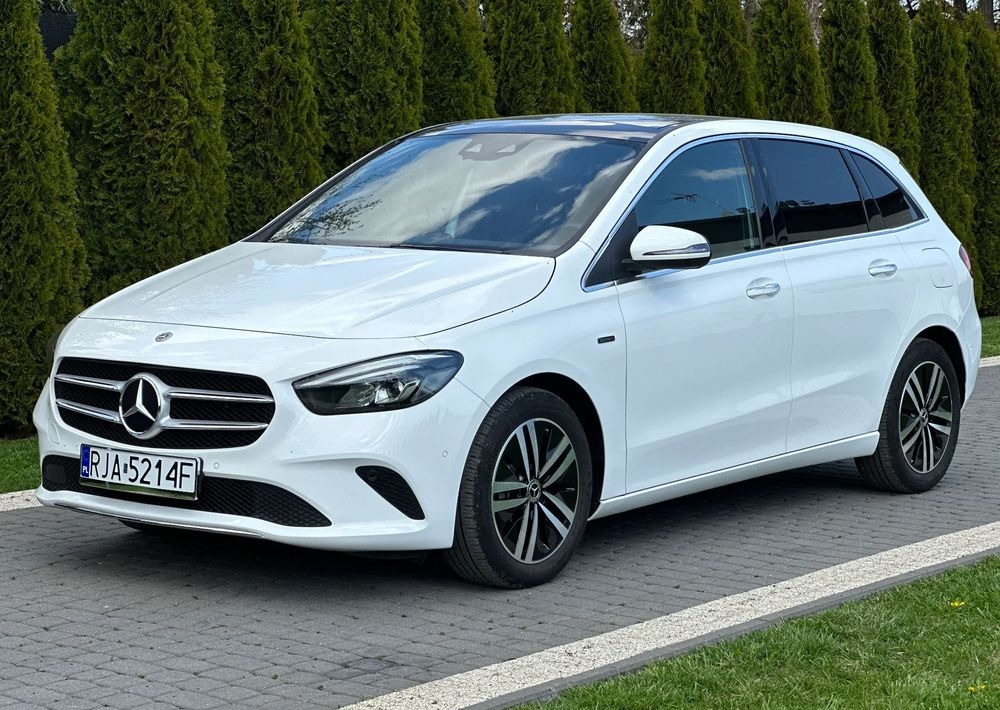 Mercedes-Benz Klasa B - 세단 : 사진 1 Mercedes-Benz Klasa B - 세단 : 사진 1
