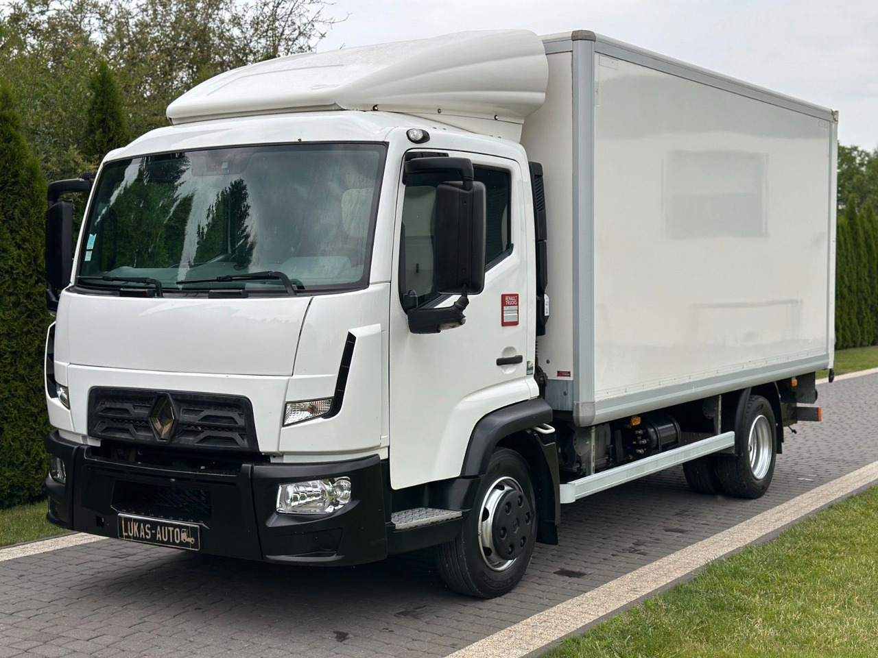 Renault D 7.5 LIFT 7,5 T AUTOMATIC GEARBOX CAMERA - 박스 트럭 : 사진 1 Renault D 7.5 LIFT 7,5 T AUTOMATIC GEARBOX CAMERA - 박스 트럭 : 사진 1