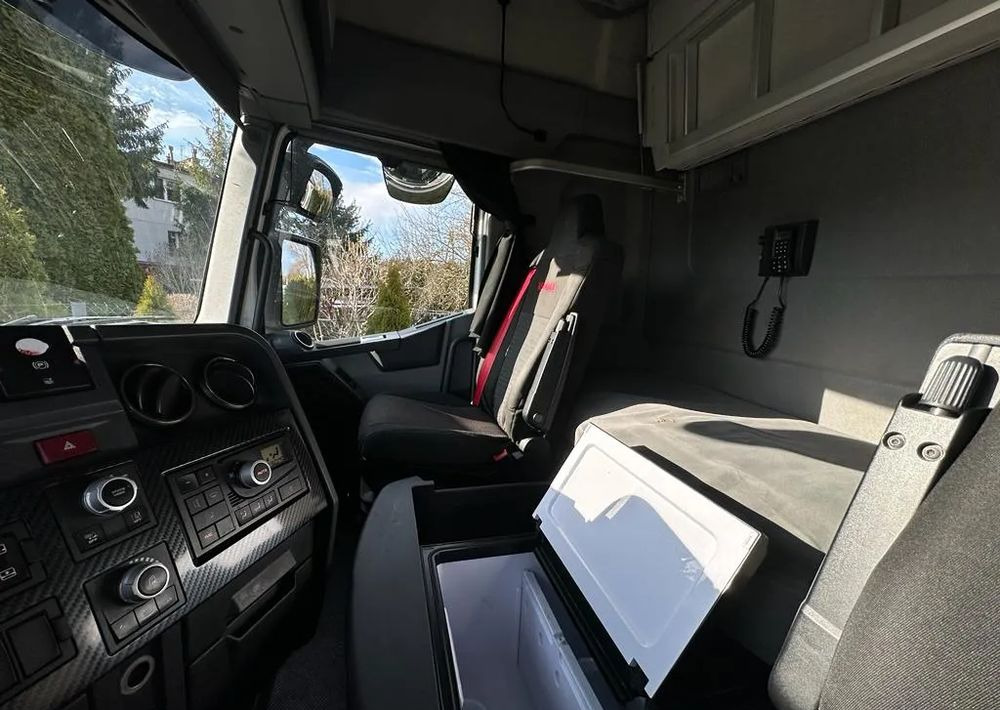 Renault T 520 HIGH - 트랙터 유닛 : 사진 4 Renault T 520 HIGH - 트랙터 유닛 : 사진 4