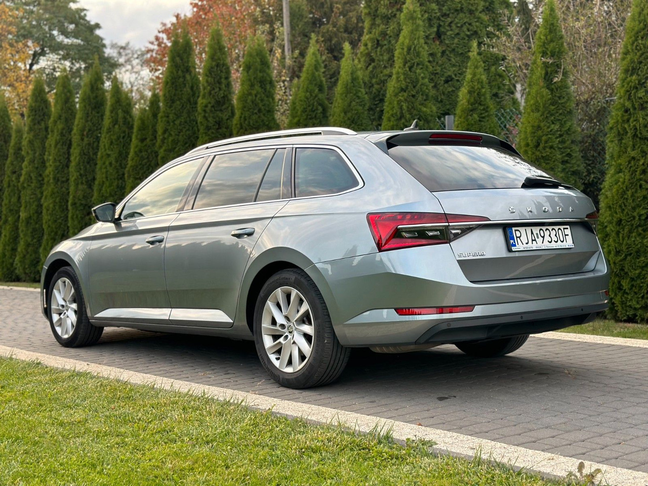 Skoda Superb 2.0 TDI SCR 147kW DSG STYLE COMBI - 차량 : 사진 5 Skoda Superb 2.0 TDI SCR 147kW DSG STYLE COMBI - 차량 : 사진 5