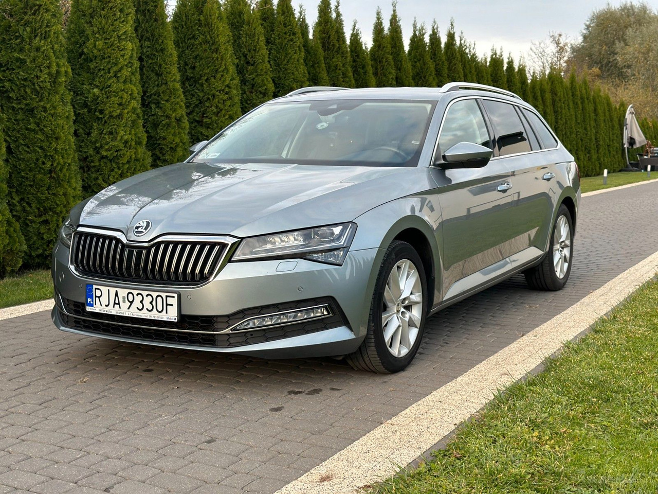 Skoda Superb 2.0 TDI SCR 147kW DSG STYLE COMBI - 차량 : 사진 1 Skoda Superb 2.0 TDI SCR 147kW DSG STYLE COMBI - 차량 : 사진 1