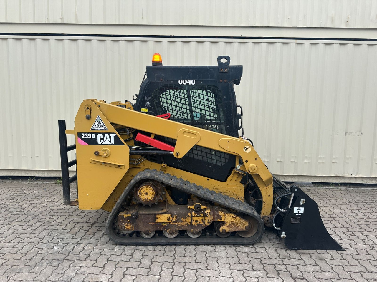 CAT 239D / 2018 BJ / 1.427 H / CE / CAB - 소형 트랙 로더 : 사진 5 CAT 239D / 2018 BJ / 1.427 H / CE / CAB - 소형 트랙 로더 : 사진 5