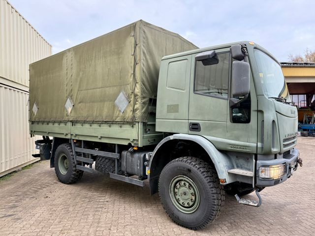 Iveco 140E24 4x4 / Armee / / Camper - 커튼사이더 트럭 : 사진 2 Iveco 140E24 4x4 / Armee / / Camper - 커튼사이더 트럭 : 사진 2