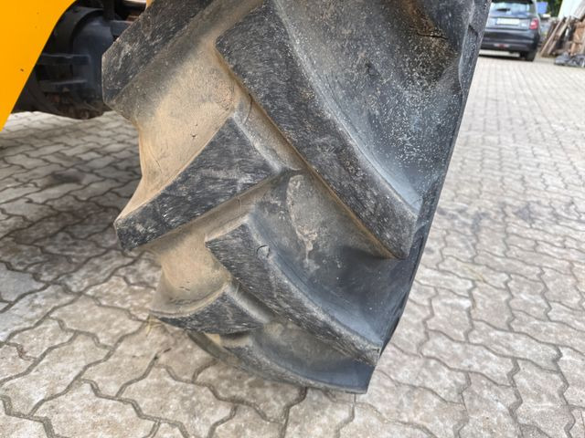 리스 JCB 535-125 / 2016 BJ / 3.571 H / 12.5 Meter JCB 535-125 / 2016 BJ / 3.571 H / 12.5 Meter : 사진 18 리스 JCB 535-125 / 2016 BJ / 3.571 H / 12.5 Meter JCB 535-125 / 2016 BJ / 3.571 H / 12.5 Meter : 사진 18