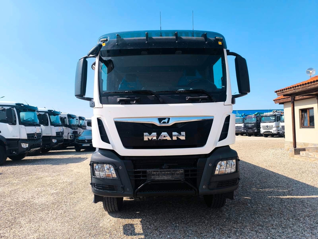 MAN TGS 41.420 MEILLER KIPPER - 스킵 로더 트럭 : 사진 2 MAN TGS 41.420 MEILLER KIPPER - 스킵 로더 트럭 : 사진 2