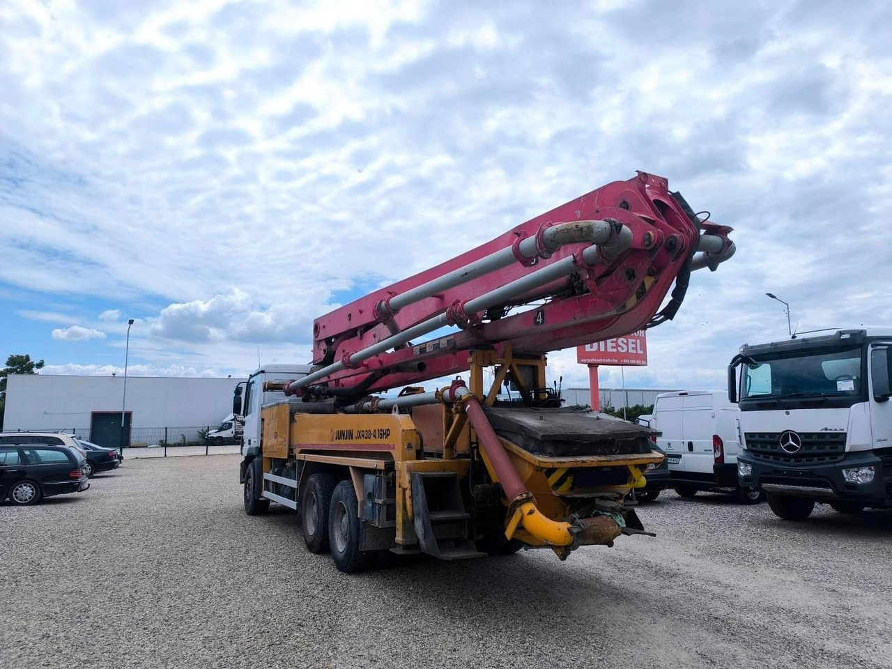 Mercedes-Benz ACTROS 3341 JUNJIN JXR 38-4 - 콘크리트 펌프 트럭 : 사진 5 Mercedes-Benz ACTROS 3341 JUNJIN JXR 38-4 - 콘크리트 펌프 트럭 : 사진 5