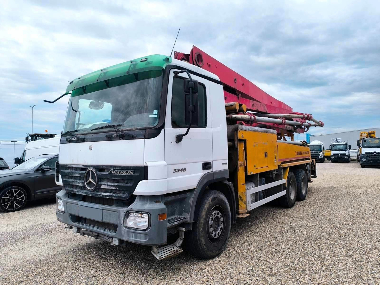 Mercedes-Benz ACTROS 3341 JUNJIN JXR 38-4 - 콘크리트 펌프 트럭 : 사진 3 Mercedes-Benz ACTROS 3341 JUNJIN JXR 38-4 - 콘크리트 펌프 트럭 : 사진 3