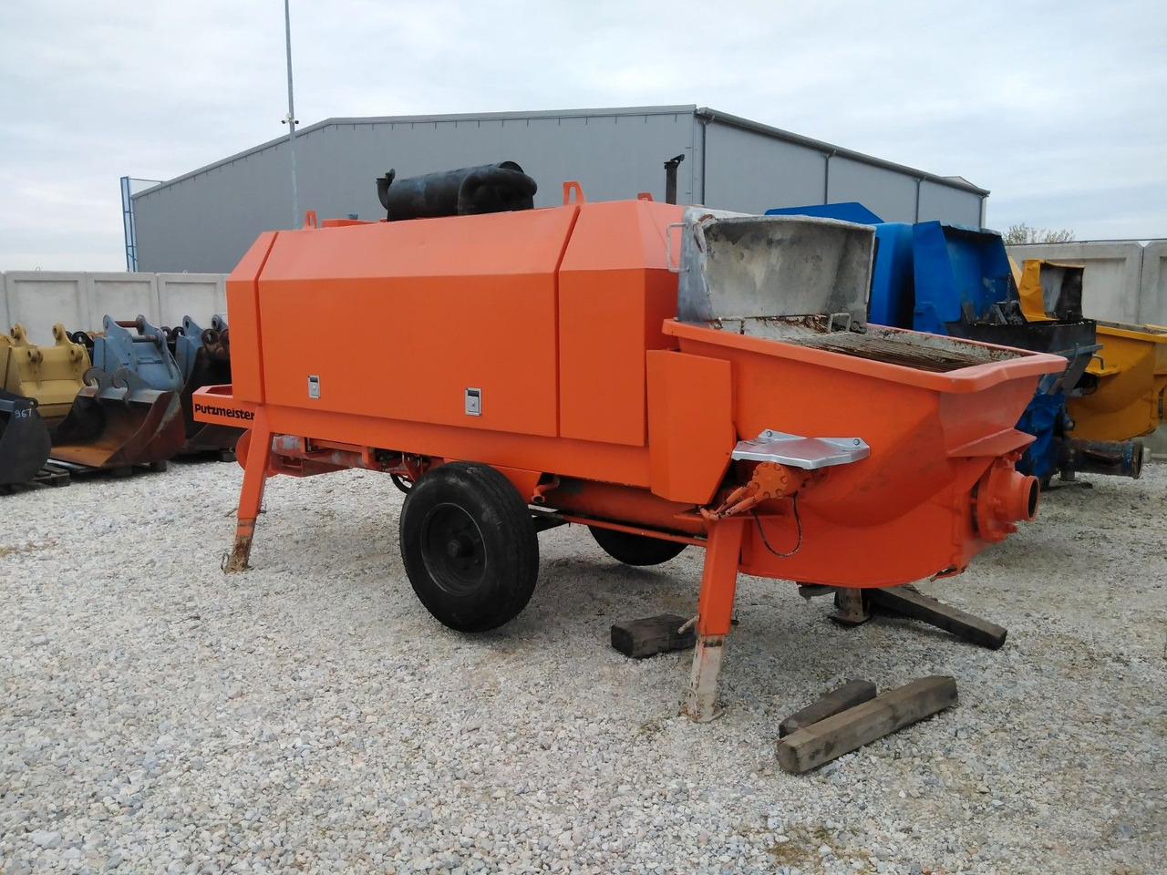 PUTZMEISTER BSA 1407 D - 고정식 콘크리트 펌프 : 사진 4 PUTZMEISTER BSA 1407 D - 고정식 콘크리트 펌프 : 사진 4