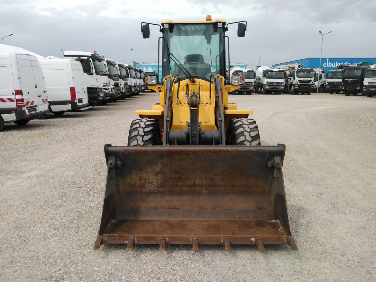 VOLVO L30G - 휠 로더 : 사진 2 VOLVO L30G - 휠 로더 : 사진 2