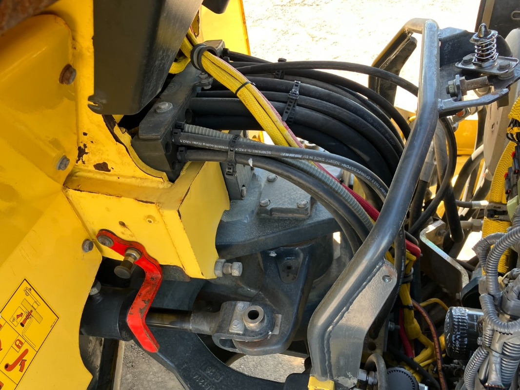 BOMAG DE BW 161 AD-5 Stage IIIb/Tier 4i - 로드 롤러 : 사진 5 BOMAG DE BW 161 AD-5 Stage IIIb/Tier 4i - 로드 롤러 : 사진 5