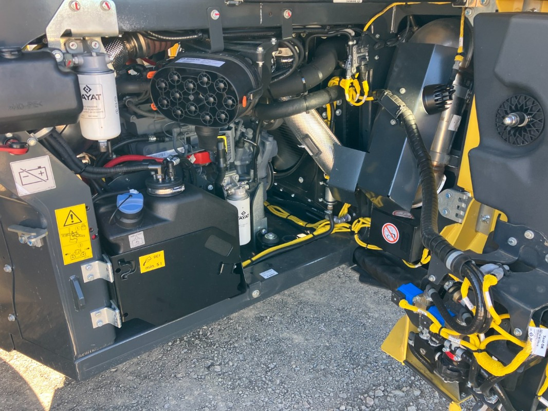 BOMAG DE BW 174 APO-4v Stage V/Tier 4f - 로드 롤러 : 사진 4 BOMAG DE BW 174 APO-4v Stage V/Tier 4f - 로드 롤러 : 사진 4