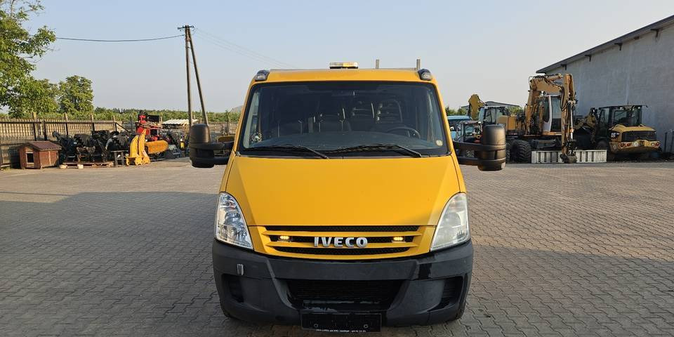 Iveco Daily 35S14 HDS 830 kg doka dubel brygadówka - 플랫베드 밴 : 사진 3 Iveco Daily 35S14 HDS 830 kg doka dubel brygadówka - 플랫베드 밴 : 사진 3