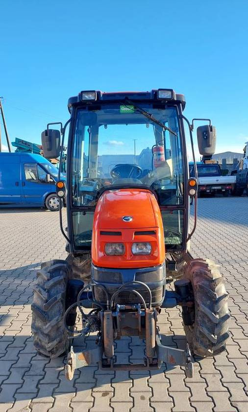 Kioti EX50 HST 50KM klimatyzacja przedni TUZ - 장궤형 트랙터 : 사진 3 Kioti EX50 HST 50KM klimatyzacja przedni TUZ - 장궤형 트랙터 : 사진 3
