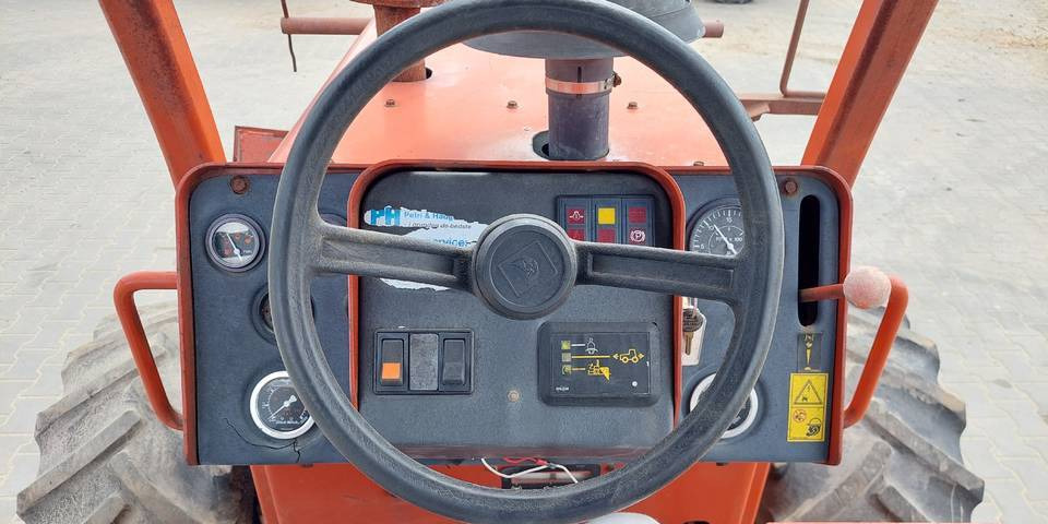 트렌처 Koparka łańcuchowa Ditch Witch 8020 85KM : 사진 10