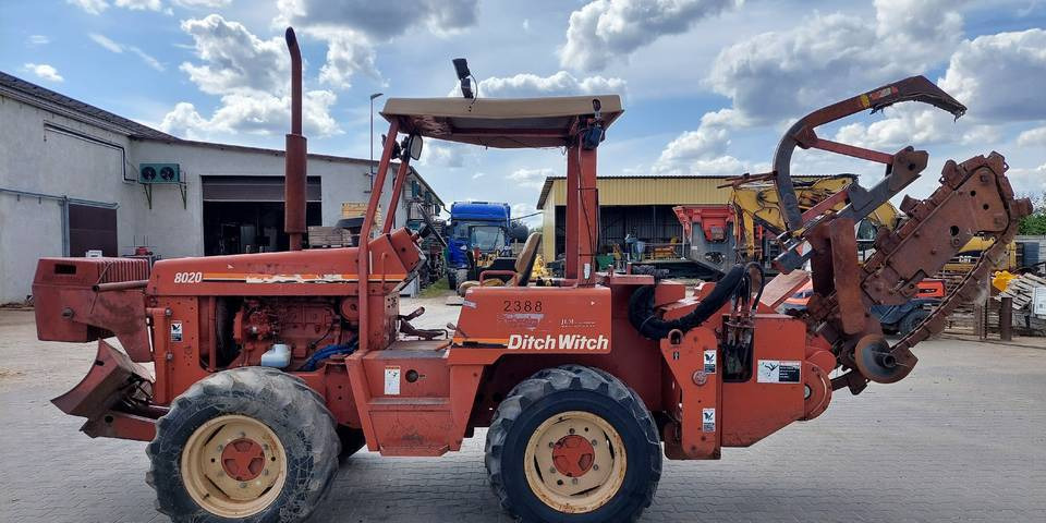 Koparka łańcuchowa Ditch Witch 8020 85KM - 트렌처 : 사진 5 Koparka łańcuchowa Ditch Witch 8020 85KM - 트렌처 : 사진 5