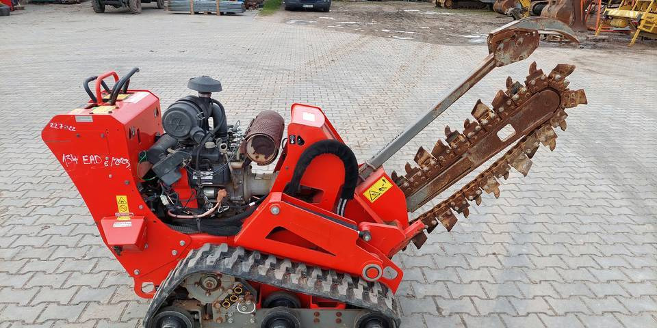 Koparka łańcuchowa Ditch Witch C24X 24 KM Honda - 트렌처 : 사진 5 Koparka łańcuchowa Ditch Witch C24X 24 KM Honda - 트렌처 : 사진 5
