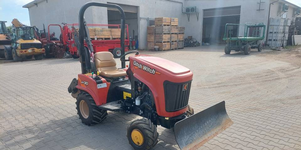 Koparka łańcuchowa Ditch Witch RT30 - 트렌처 : 사진 4 Koparka łańcuchowa Ditch Witch RT30 - 트렌처 : 사진 4