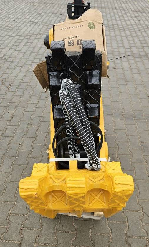 Nowa szczęka krusząca YHA HC400 do koparki 9-17 t nożyce wyburzeniowe - 철거용 가위 : 사진 3 Nowa szczęka krusząca YHA HC400 do koparki 9-17 t nożyce wyburzeniowe - 철거용 가위 : 사진 3