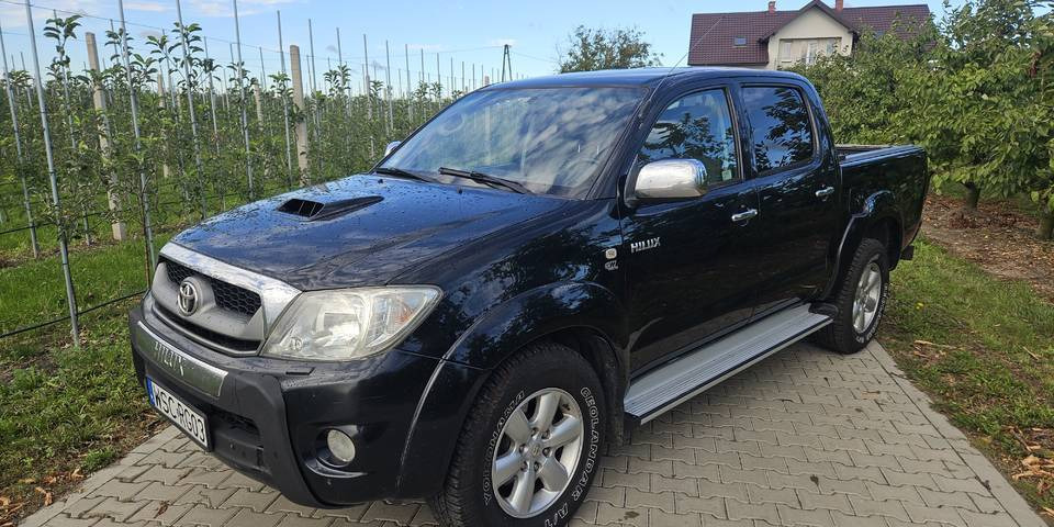 Toyota Hilux 3.0 SR5 automat 4x4 - 픽업트럭 : 사진 1 Toyota Hilux 3.0 SR5 automat 4x4 - 픽업트럭 : 사진 1