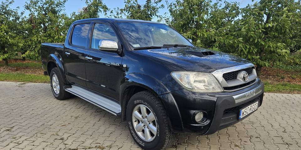 Toyota Hilux 3.0 SR5 automat 4x4 - 픽업트럭 : 사진 3 Toyota Hilux 3.0 SR5 automat 4x4 - 픽업트럭 : 사진 3