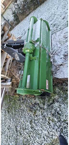 John Deere 4052R - 장궤형 트랙터 : 사진 2 John Deere 4052R - 장궤형 트랙터 : 사진 2