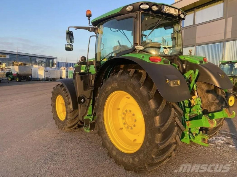 John Deere 6215R - 장궤형 트랙터 : 사진 4 John Deere 6215R - 장궤형 트랙터 : 사진 4