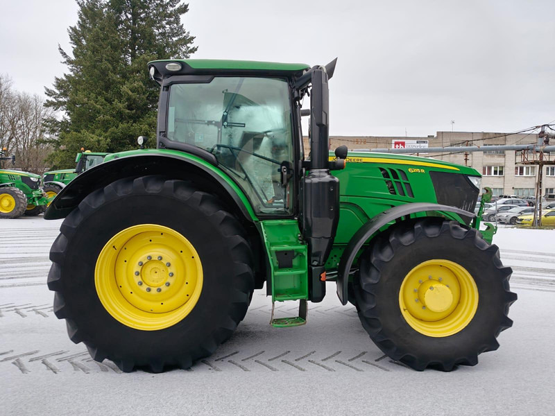 John Deere 6215R - 장궤형 트랙터 : 사진 2 John Deere 6215R - 장궤형 트랙터 : 사진 2