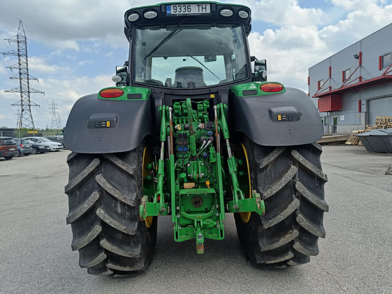 John Deere 6215R - 장궤형 트랙터 : 사진 4 John Deere 6215R - 장궤형 트랙터 : 사진 4