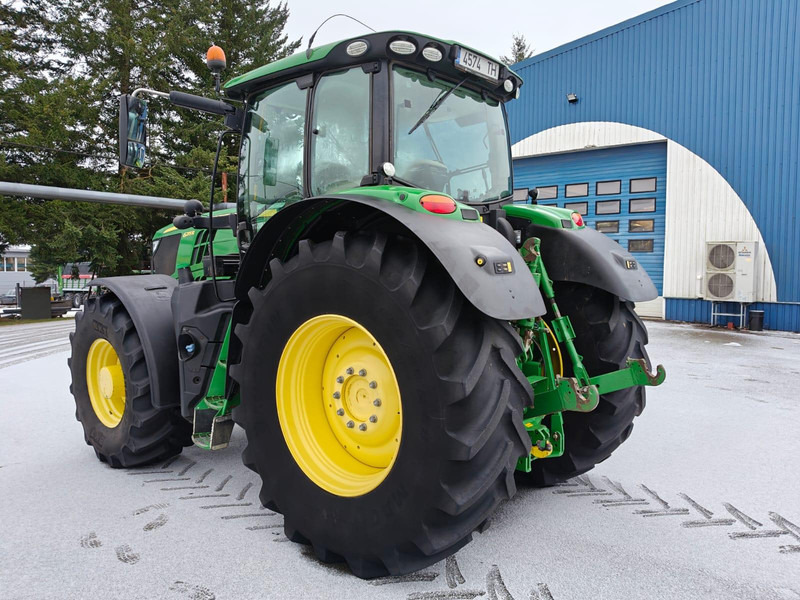 John Deere 6215R - 장궤형 트랙터 : 사진 5 John Deere 6215R - 장궤형 트랙터 : 사진 5