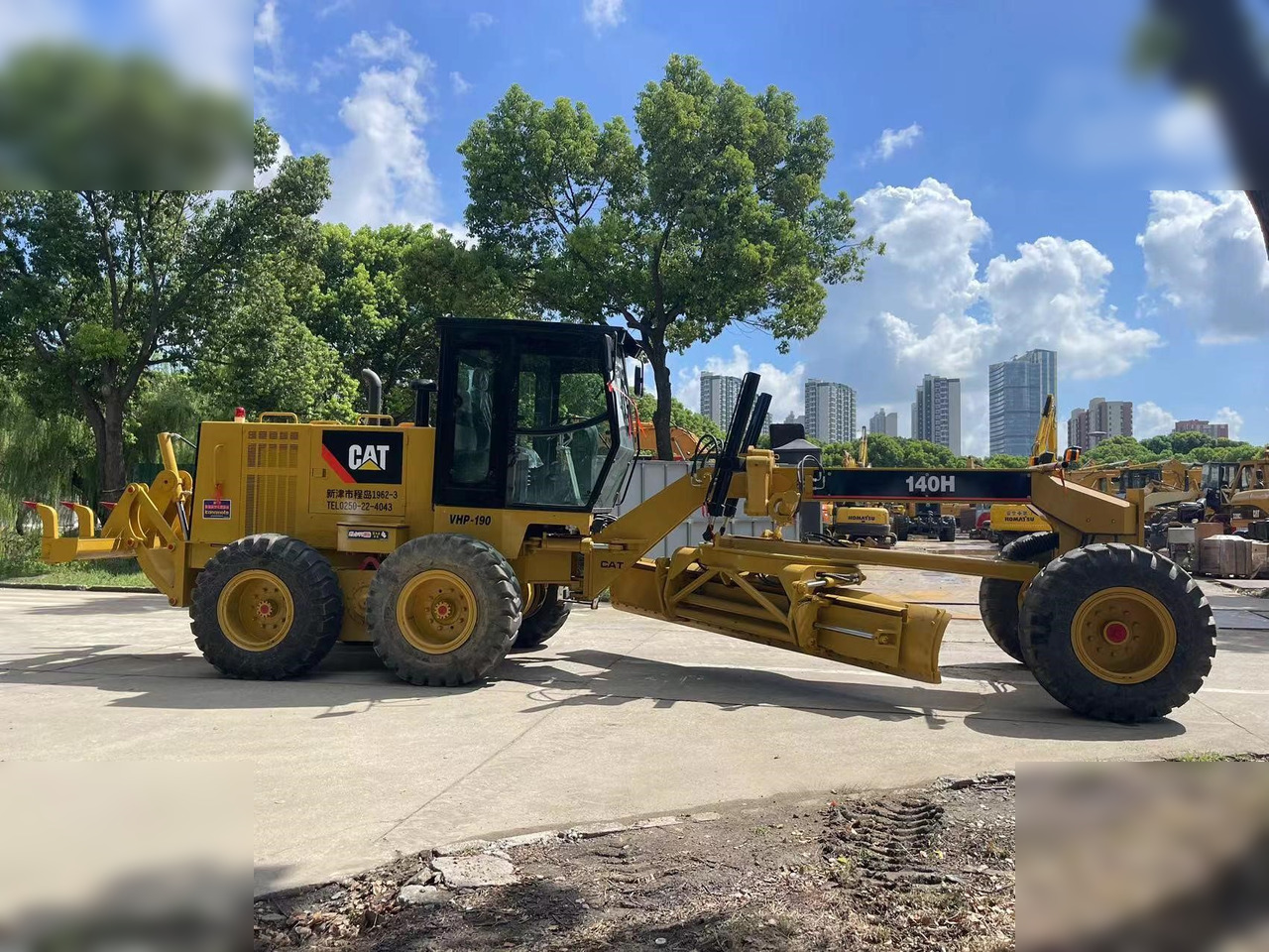 CATERPILLAR 140H - 그레이더 : 사진 2 CATERPILLAR 140H - 그레이더 : 사진 2