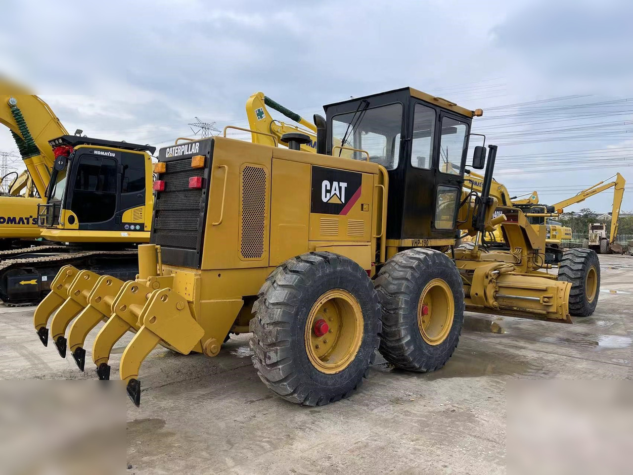 CATERPILLAR 140H - 그레이더 : 사진 4 CATERPILLAR 140H - 그레이더 : 사진 4