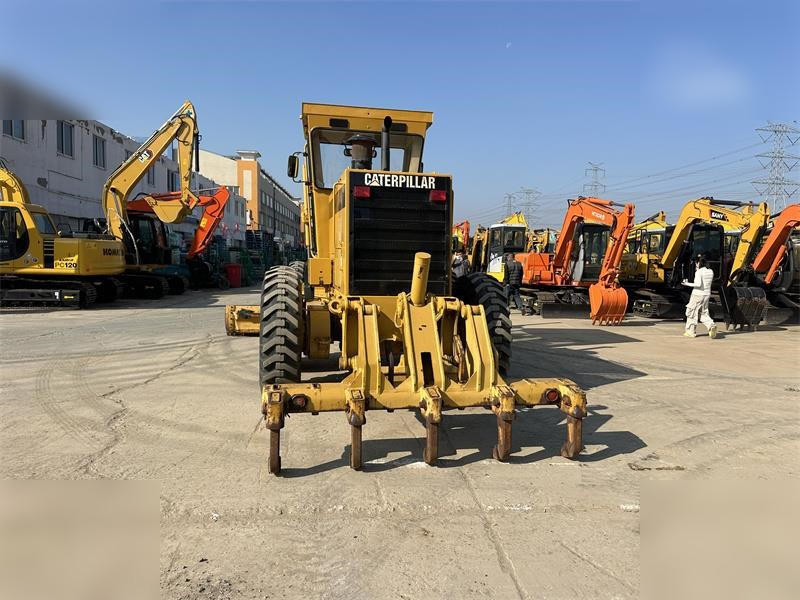 CATERPILLAR 140H - 그레이더 : 사진 3 CATERPILLAR 140H - 그레이더 : 사진 3