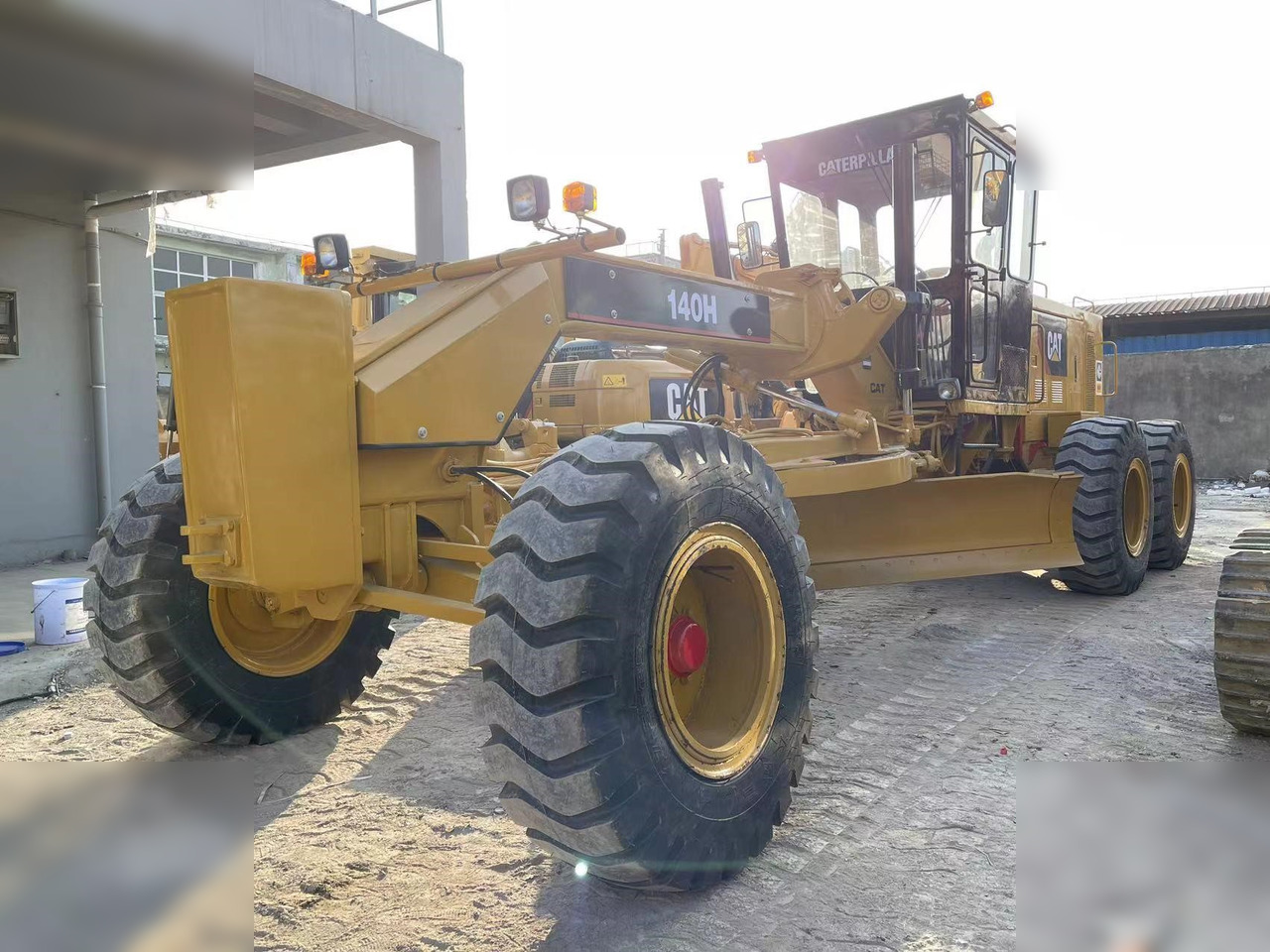 CATERPILLAR 140H - 그레이더 : 사진 3 CATERPILLAR 140H - 그레이더 : 사진 3