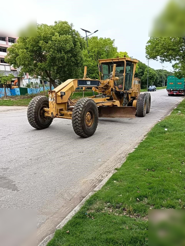 CATERPILLAR 14H - 그레이더 : 사진 4 CATERPILLAR 14H - 그레이더 : 사진 4
