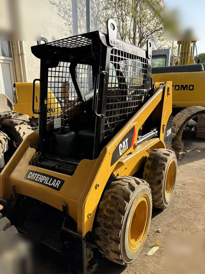 CATERPILLAR 226B - 스키드 스티어 로더 : 사진 3 CATERPILLAR 226B - 스키드 스티어 로더 : 사진 3