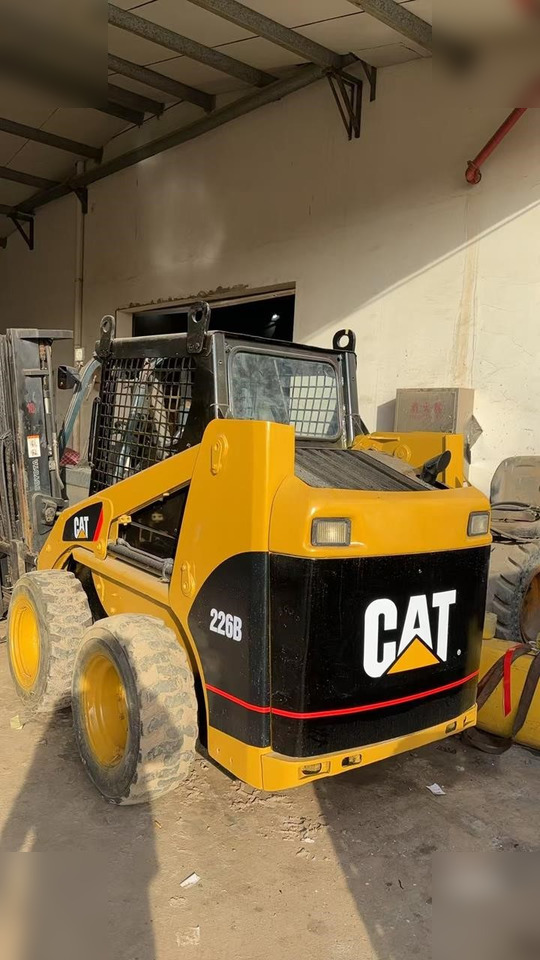 CATERPILLAR 226B - 스키드 스티어 로더 : 사진 5 CATERPILLAR 226B - 스키드 스티어 로더 : 사진 5