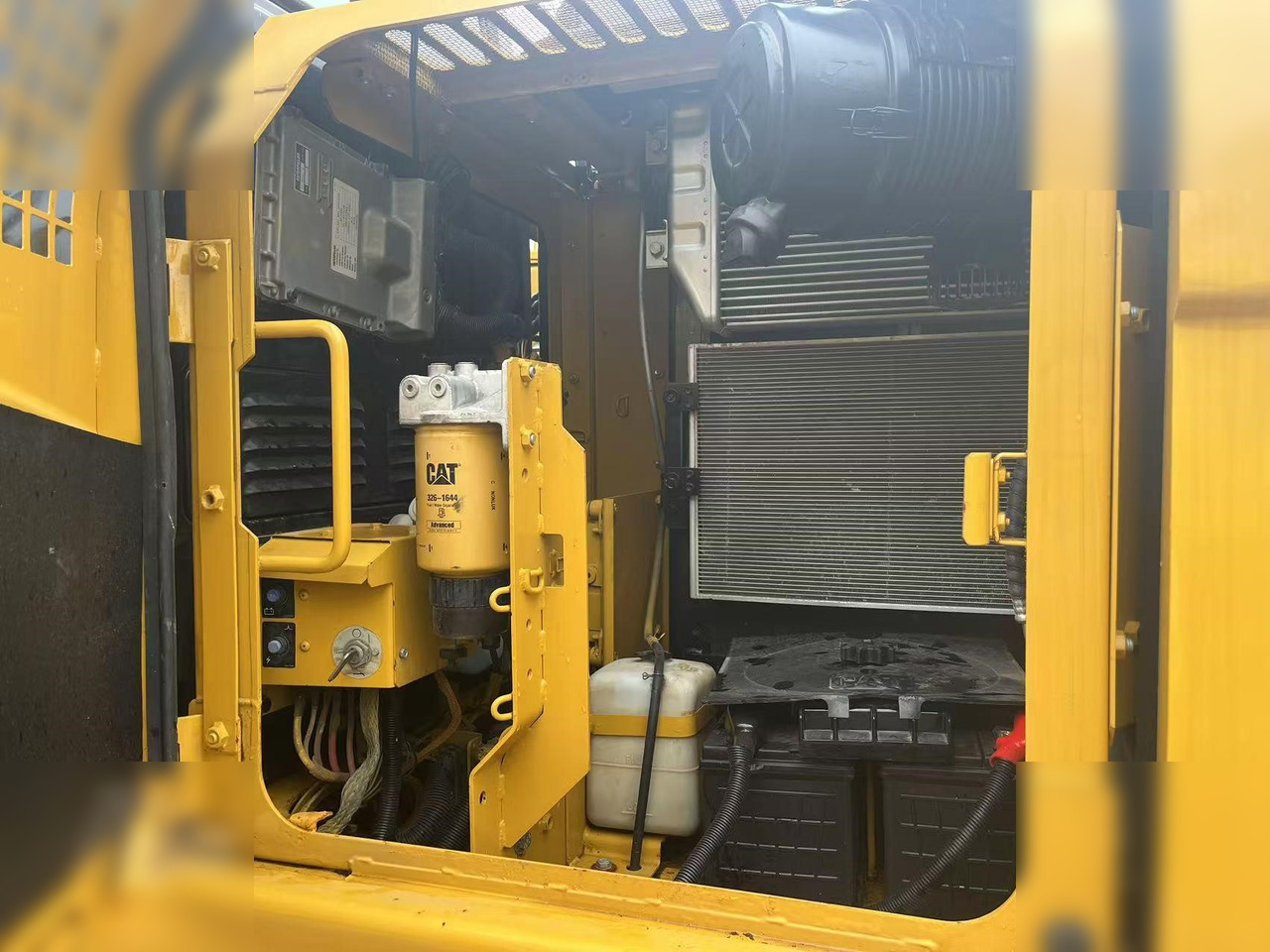 CATERPILLAR 312D2 GC - 크롤러 굴삭기 : 사진 4 CATERPILLAR 312D2 GC - 크롤러 굴삭기 : 사진 4