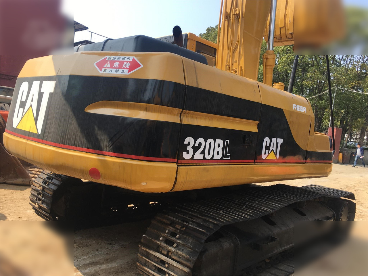 CATERPILLAR 320BL - 크롤러 굴삭기 : 사진 1 CATERPILLAR 320BL - 크롤러 굴삭기 : 사진 1