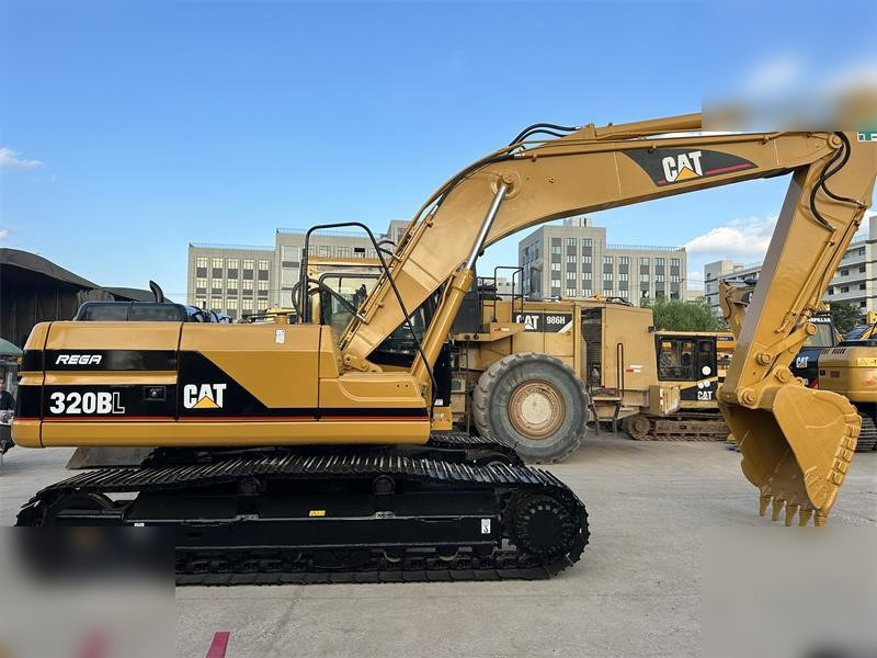 CATERPILLAR 320BL - 크롤러 굴삭기 : 사진 2 CATERPILLAR 320BL - 크롤러 굴삭기 : 사진 2