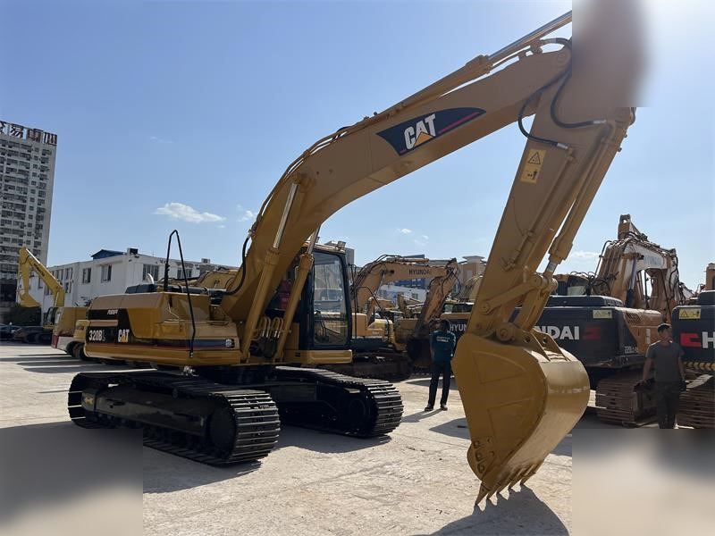 CATERPILLAR 320BL - 크롤러 굴삭기 : 사진 2 CATERPILLAR 320BL - 크롤러 굴삭기 : 사진 2