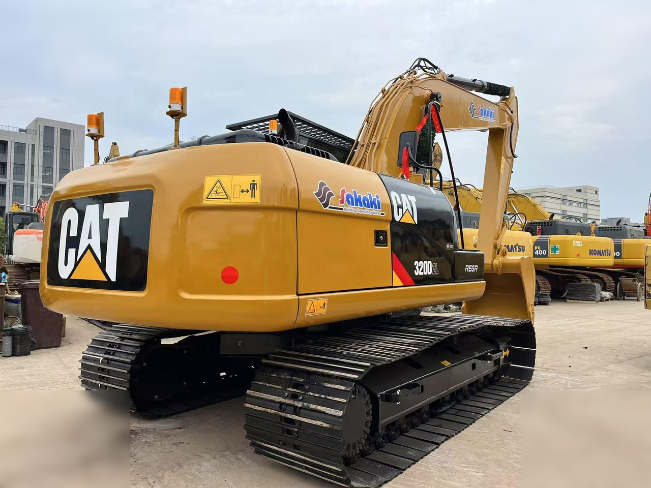 CATERPILLAR 320D2L - 크롤러 굴삭기 : 사진 2 CATERPILLAR 320D2L - 크롤러 굴삭기 : 사진 2